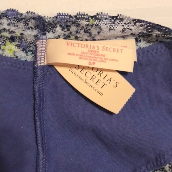 New Victoria’s Secret Cheeky Panty Small - Picture 3 of 12